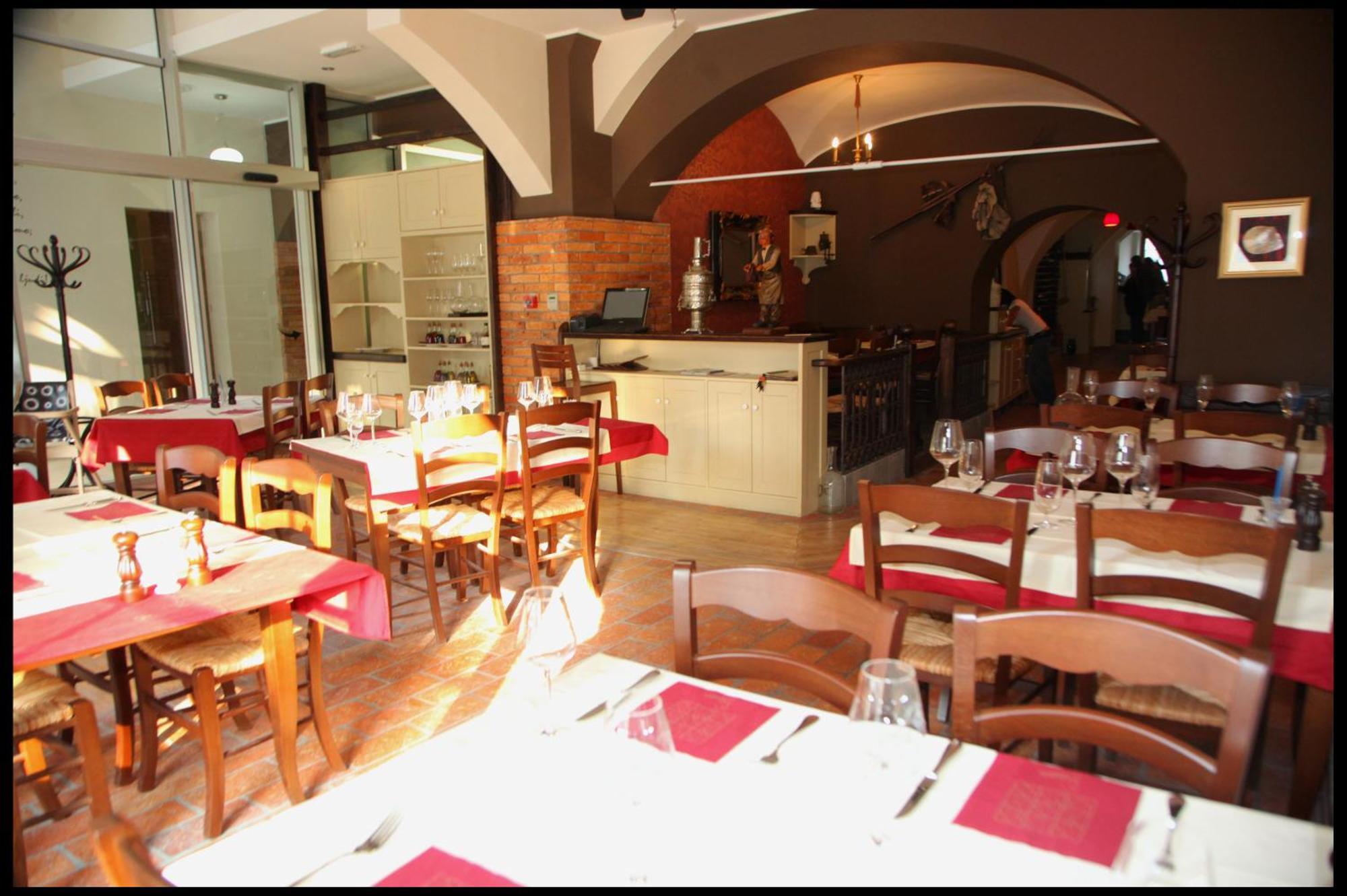 Hotel Actum Kranj Luaran gambar