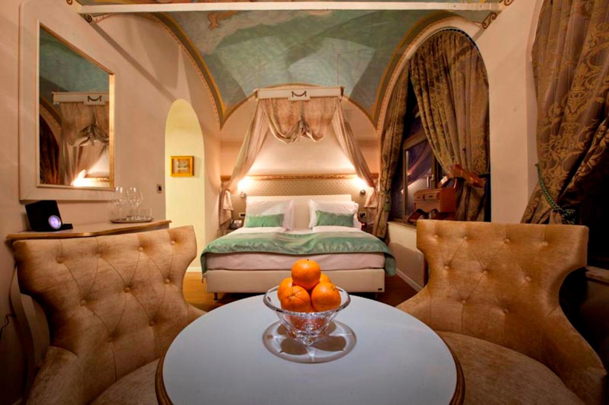 Hotel Actum Kranj Luaran gambar